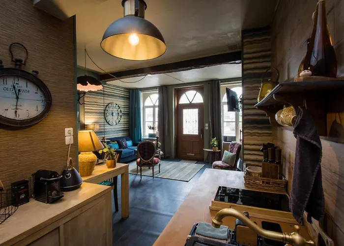 Cosy Central House With Luxury Jacuzzi Bath