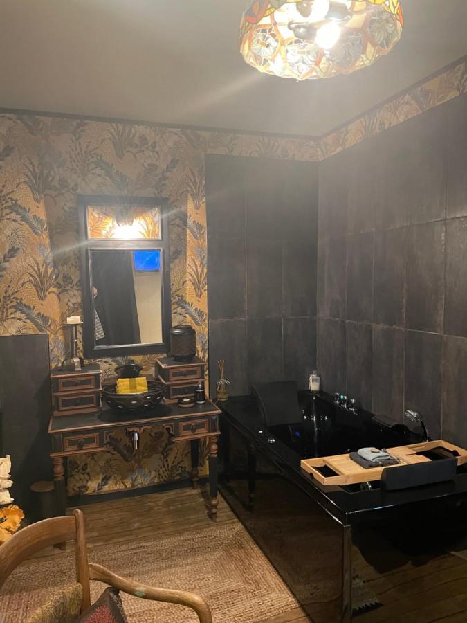 Hébergement de vacances Cosy House With Luxury Jacuzzi Bath Hesdin